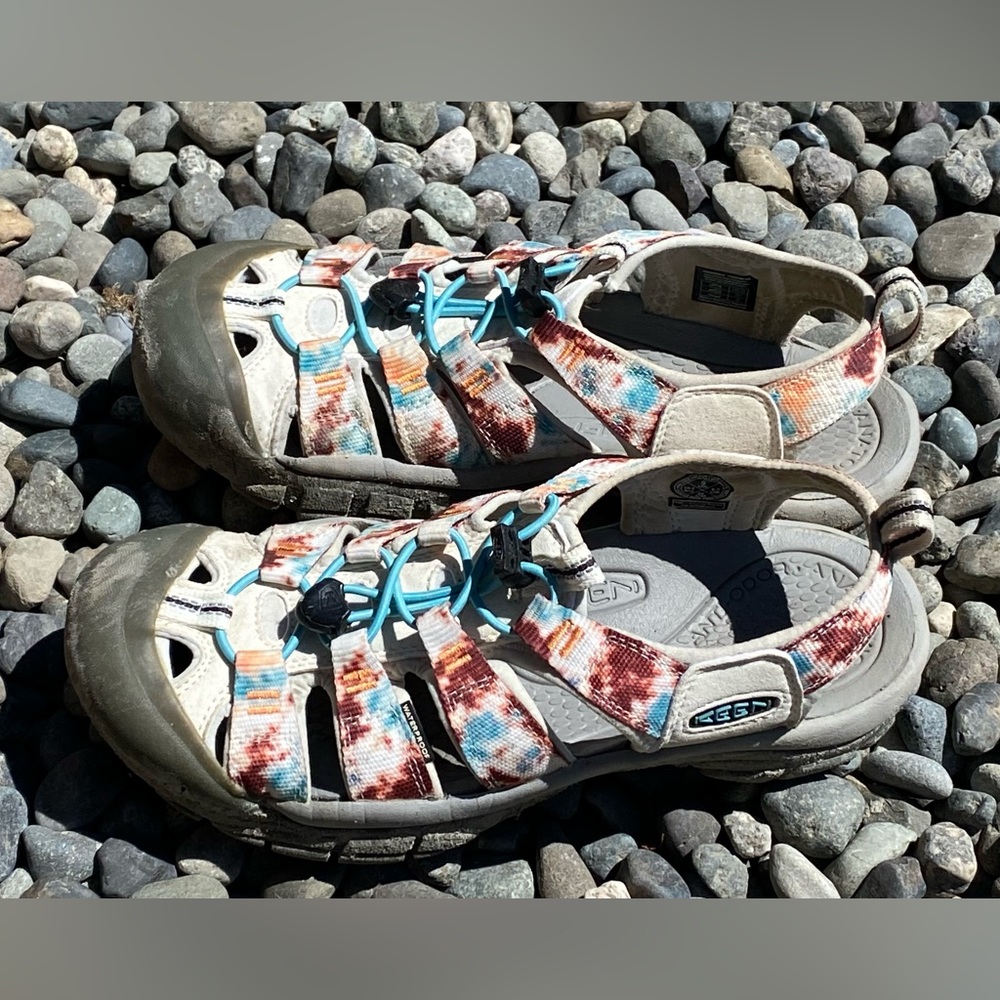 KEEN Women's Newport H2 Sandal 9